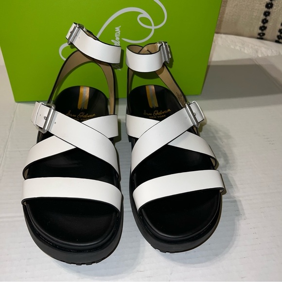 Sam Edelman Lug Sole Sandal - Picture 8 of 13